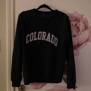 Super cute and nice fitting crewneck